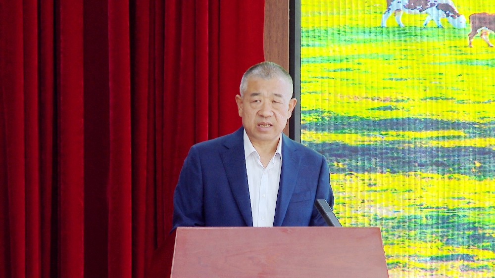 前進集團董事長馬志祥為區(qū)委主題教育讀書班授課