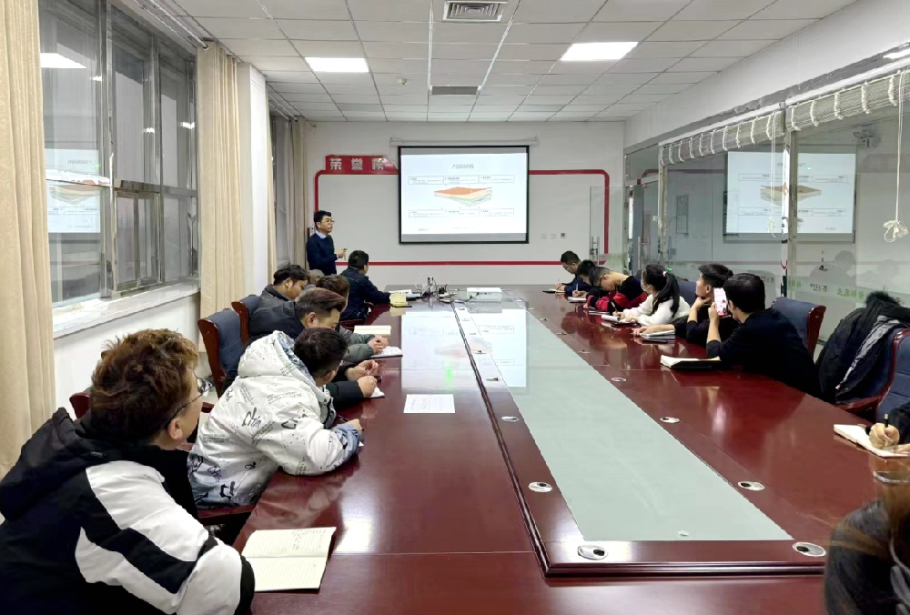 甘肅傳祁乳業(yè)采購部邀請內(nèi)包材廠家開展技術培訓