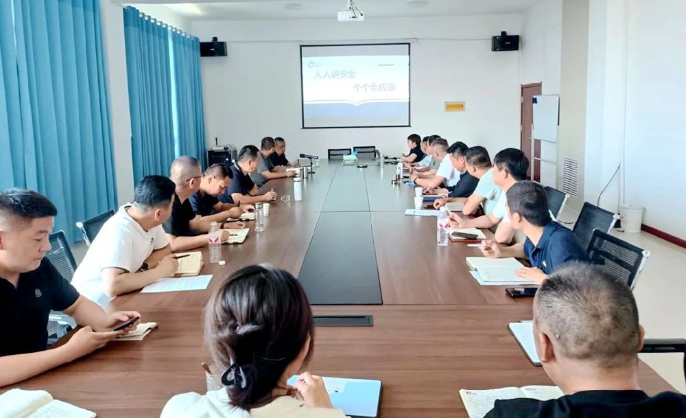 甘肅前進(jìn)集團(tuán)牧業(yè)單元組織開展“人人講安全、個(gè)個(gè)會(huì)應(yīng)急”培訓(xùn)