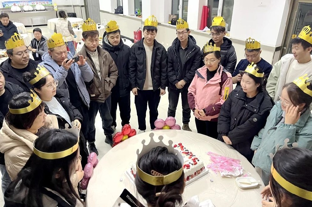 冬日暖情，共賀生辰——甘肅傳祁乳業(yè)四季度員工生日會成功舉辦